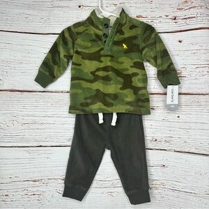 Baby boy Carter’s Fleece Set 6 Months